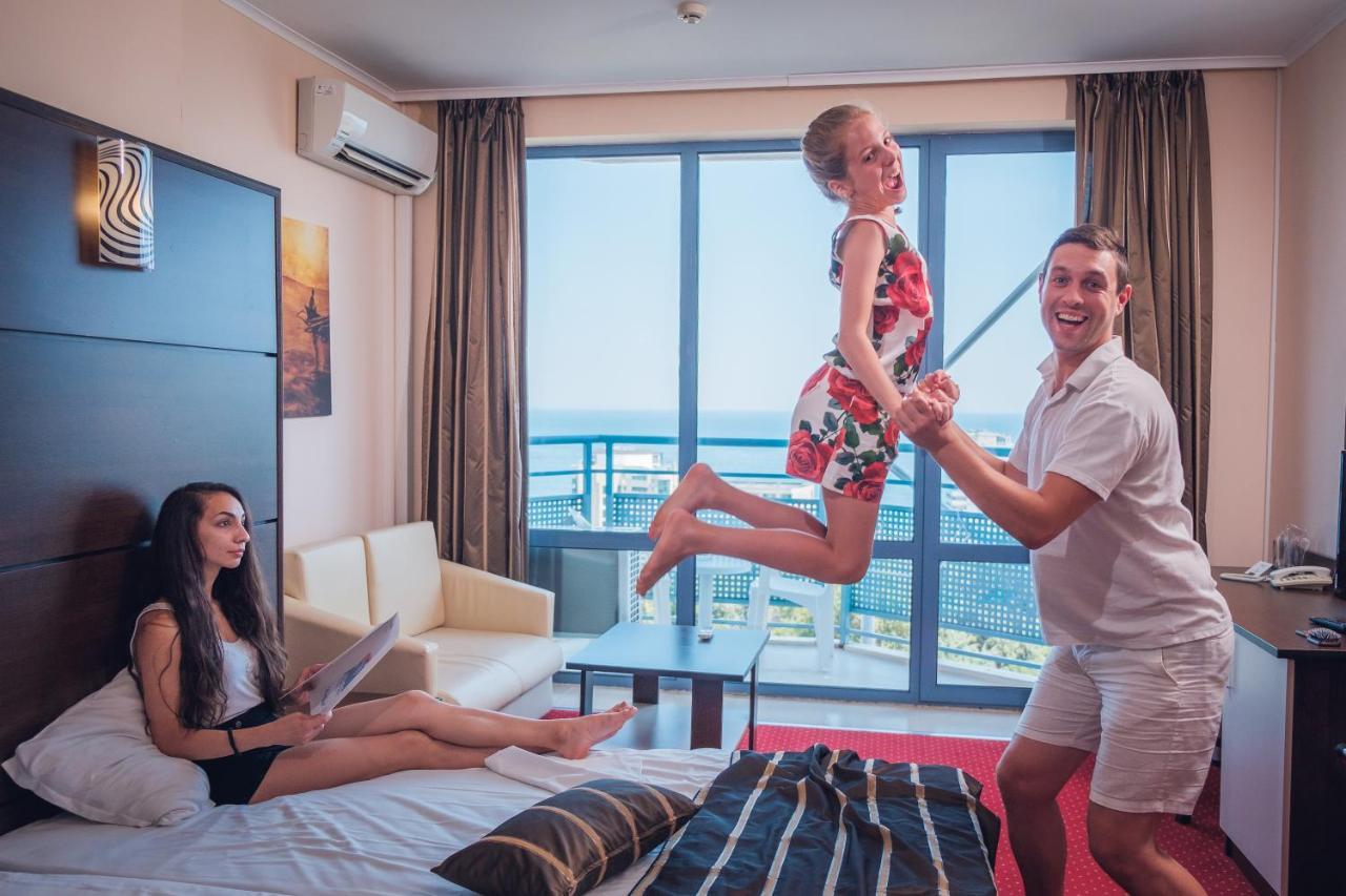 Hotel Rеgina Golden Sands Bagian luar foto
