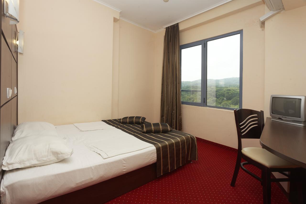Hotel Rеgina Golden Sands Bagian luar foto