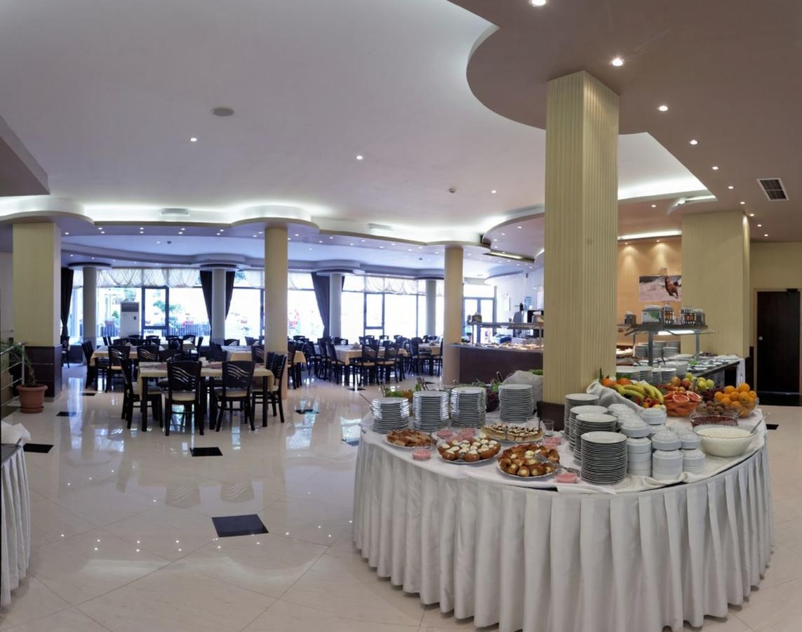 Hotel Rеgina Golden Sands Bagian luar foto
