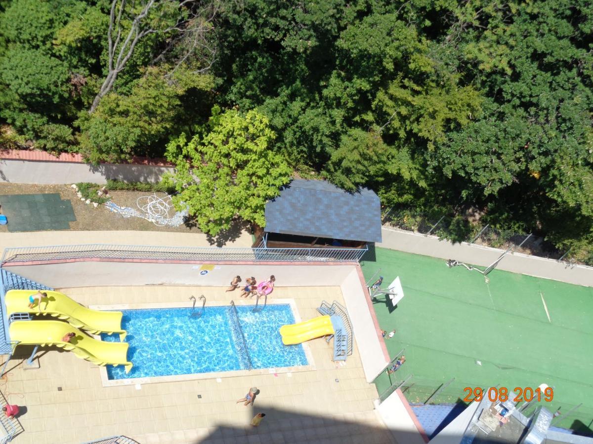 Hotel Rеgina Golden Sands Bagian luar foto
